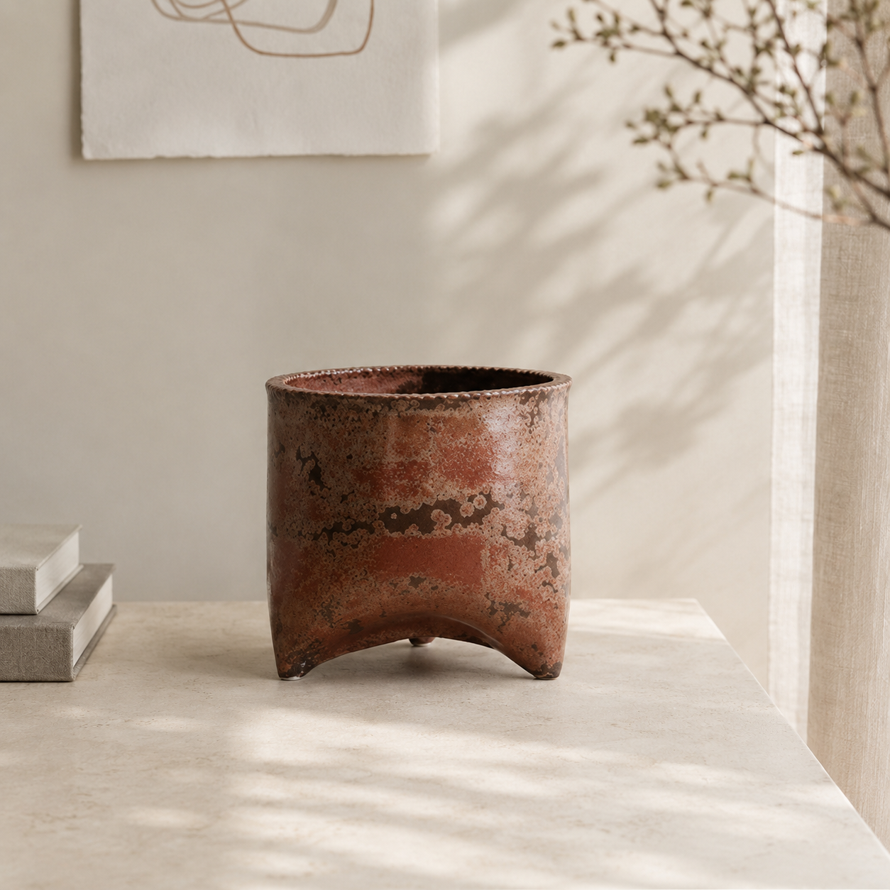 Bloempot op drie pootjes