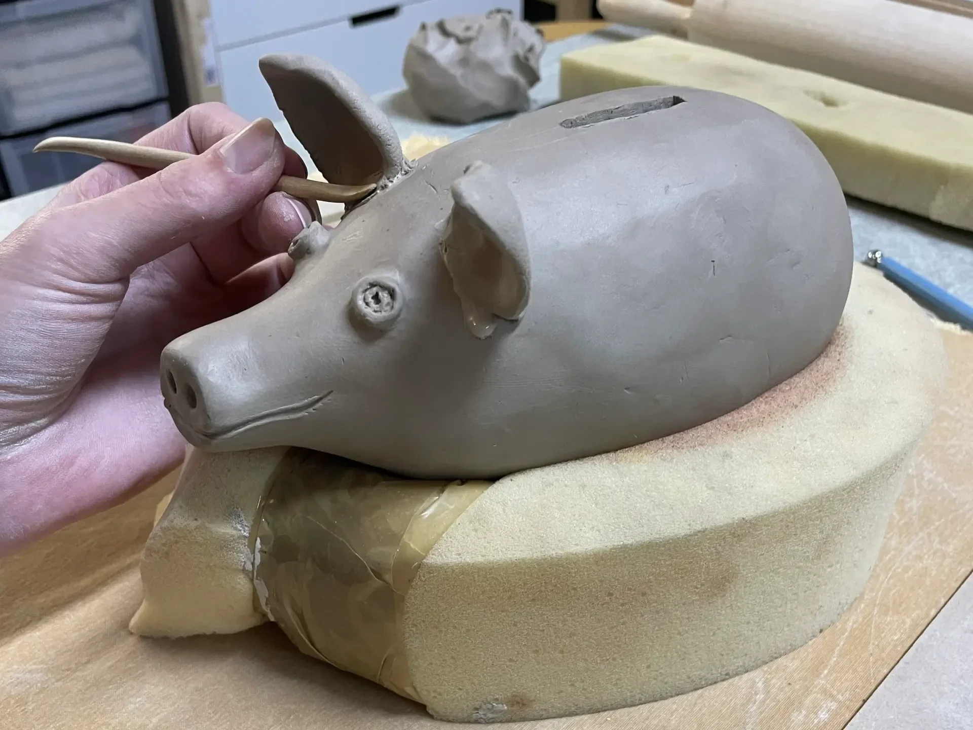 spaarvarken van klei