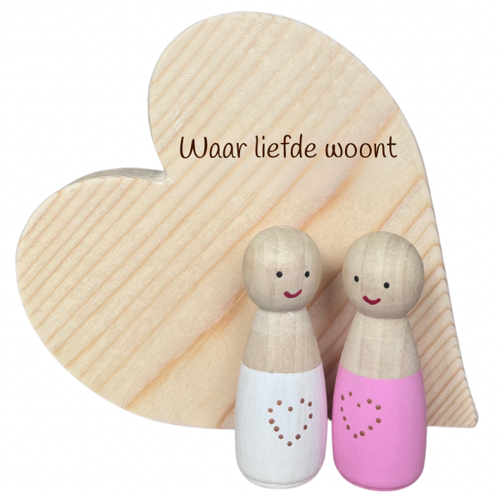 Houten hart met poppetjes  gepersonaliseerd
