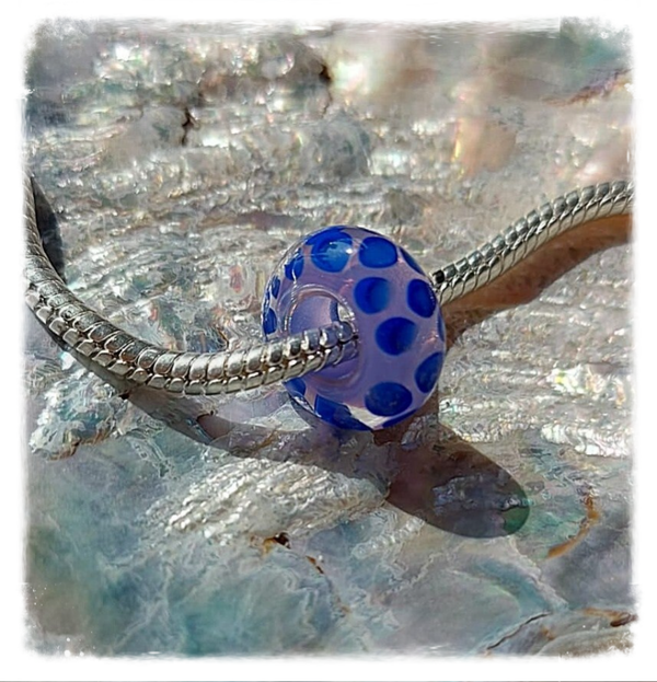 Glaskraal / glasbedel / kraal 'Hortensia' Lila, paarsblauw, goud- past o.a. op Pandora en Trollbeads