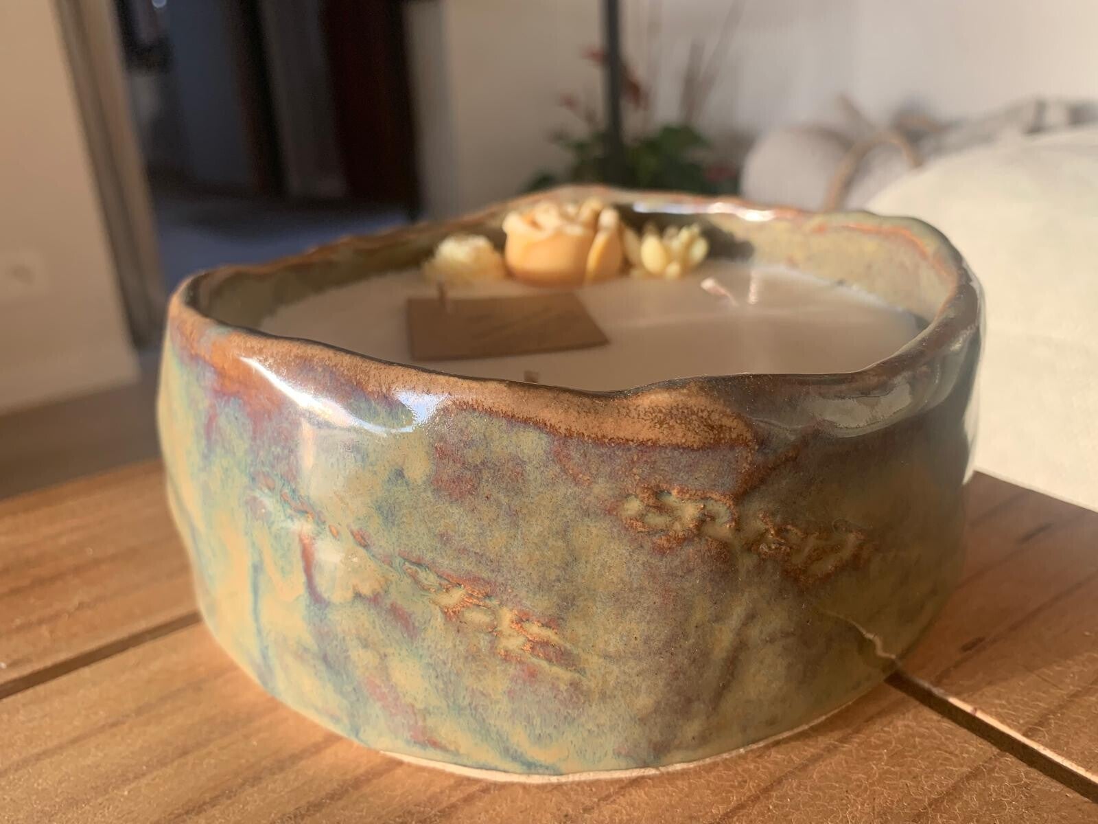 kaars in handgemaakte keramiek pot 700ml