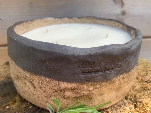 Kaars in handgemaakte keramiek pot - Dikke Pieper