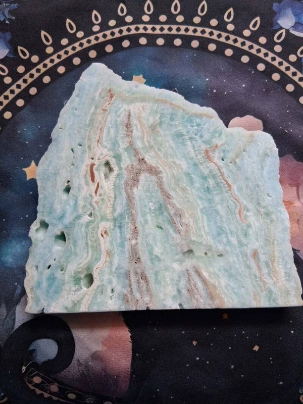 Caribbean calcite large Free form