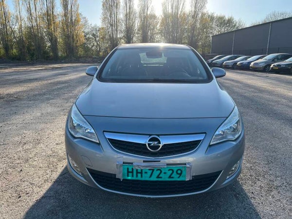 2011 OPEL ASTRA J Hatchback 1.6 Demontage (542)