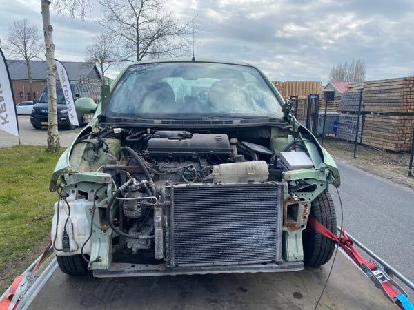 NISSAN MICRA 3 K12 1.2 Demontage (386)