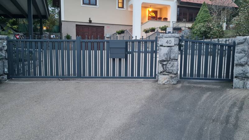 dvokrilna kovana vrata