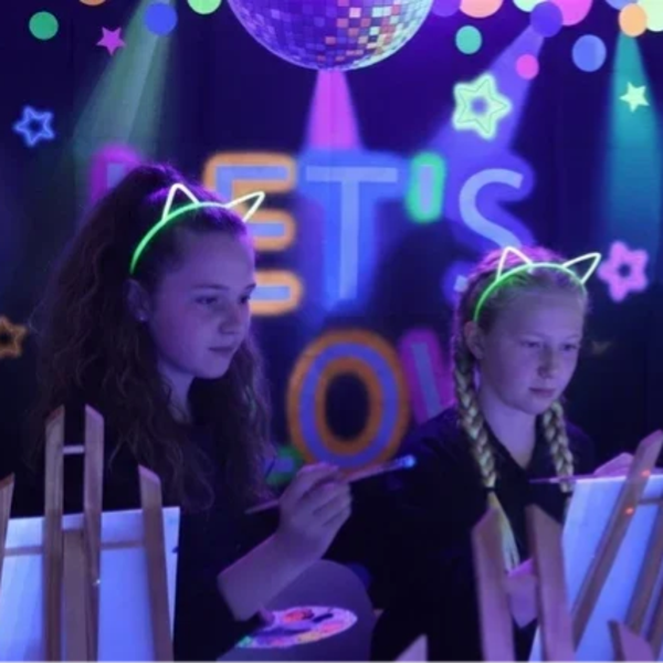 Glow-in-the-dark schilderen (vanaf 6 jaar)