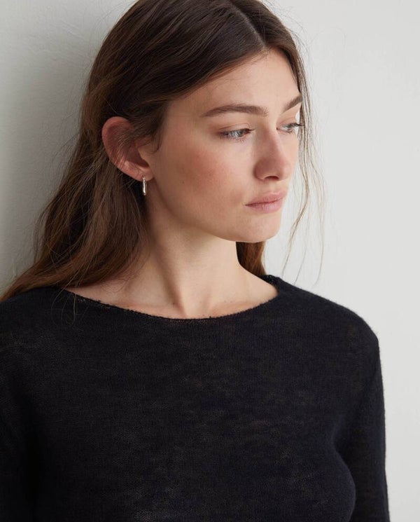 Merino-alpaca blend thin sweater