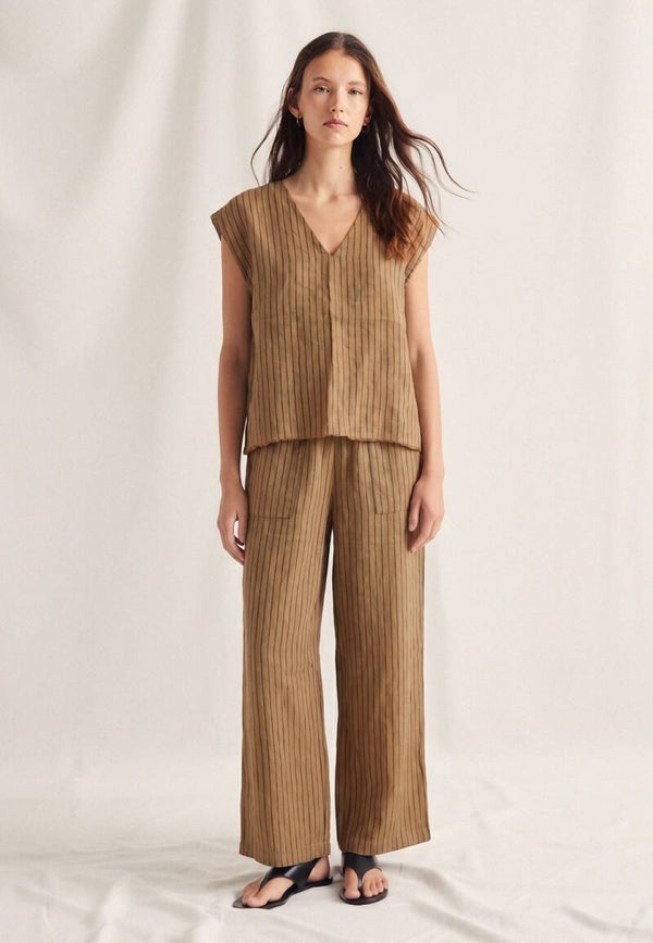 Straight leg linen trousers