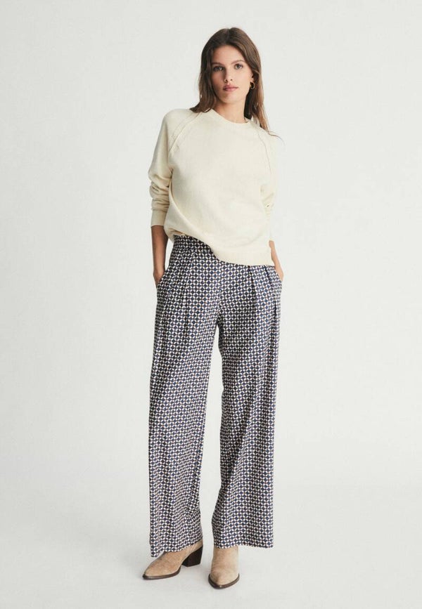 Geometric printed pants