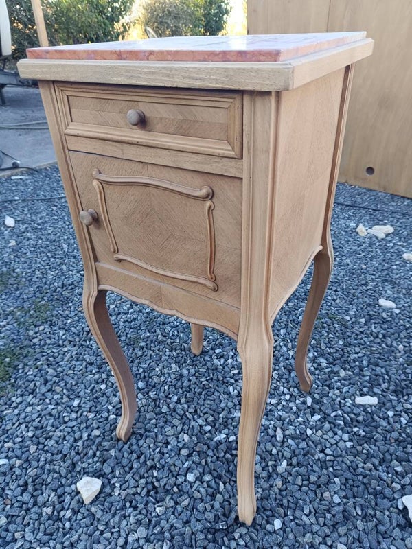 Chevet avec plaque de marbre oranger