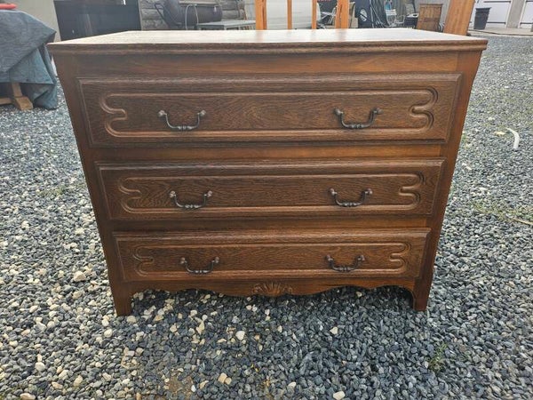 Petit commode 3 tiroirs