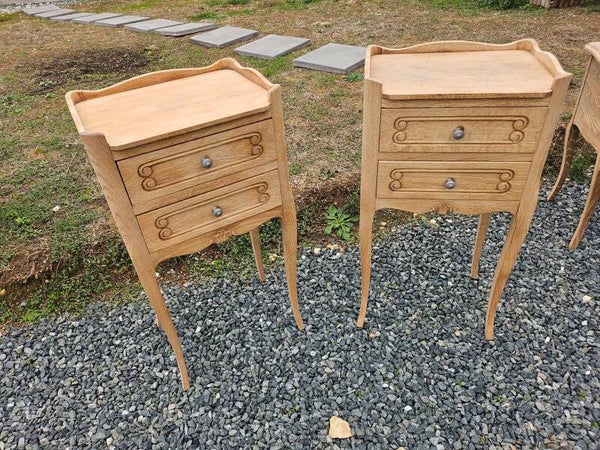 Magnifique lot de 2 chevets.