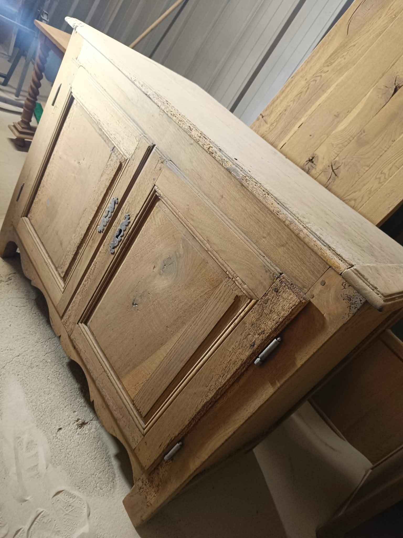 Meuble buffet bas 2 portes.
