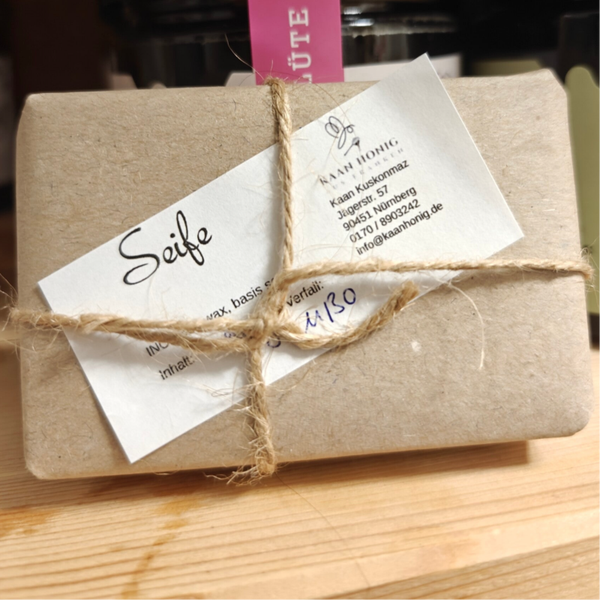 Bio Bienen Seife 80-90g mit Geschenk Packung