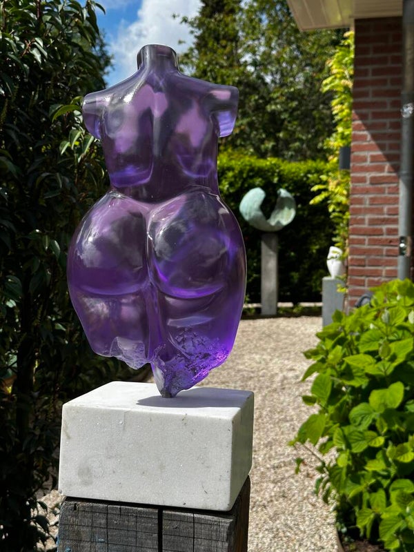 PRÊT-À-DÉCORER purple
