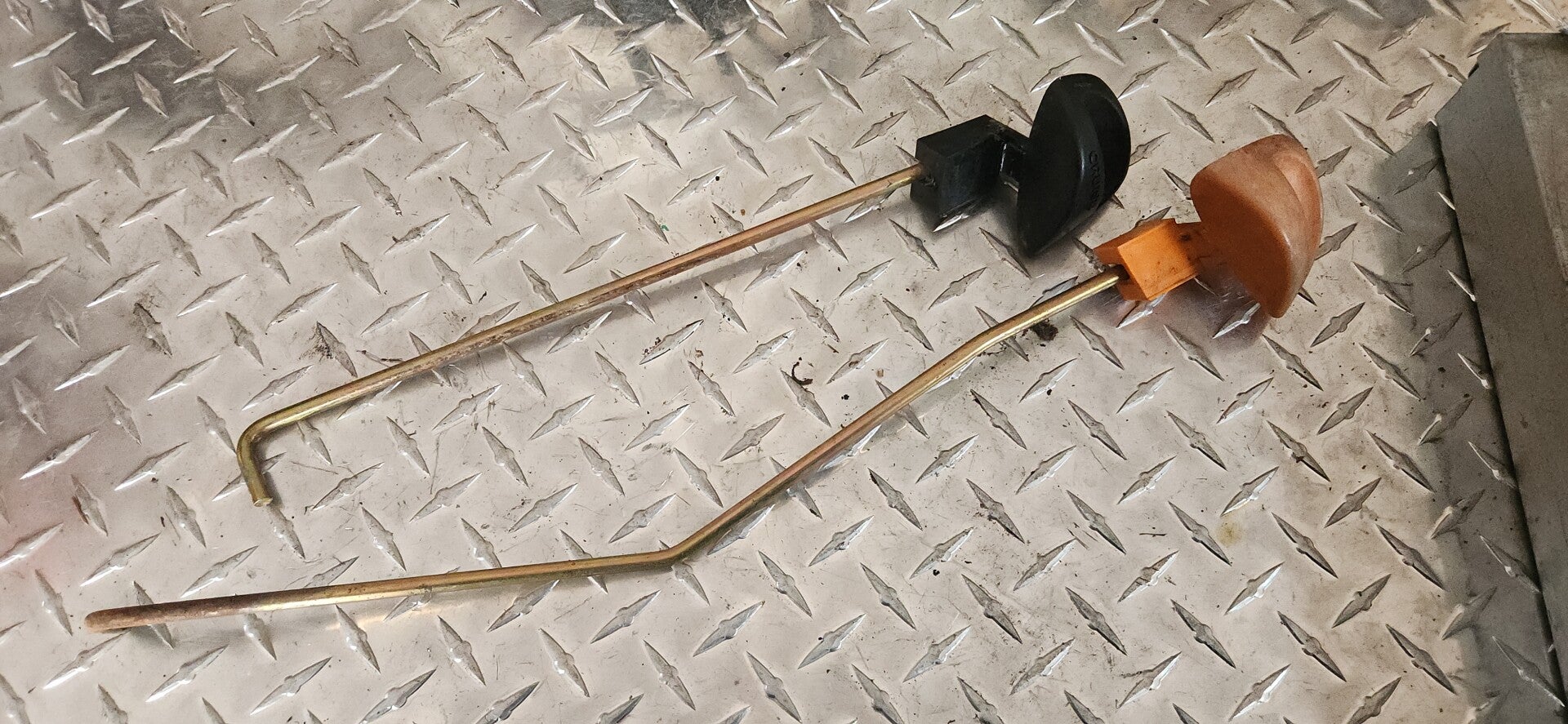 Bras de Cruise et de Frein de Stationnement  pour John Deere Series 100