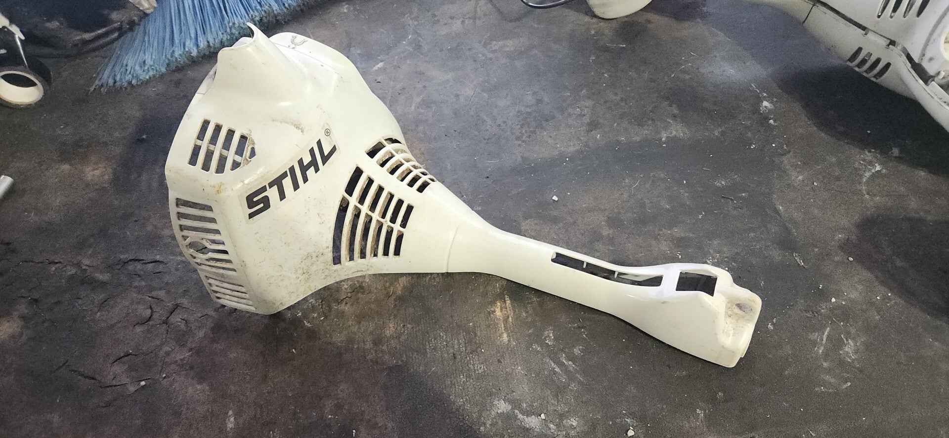 Cache Moteur ( Haut ) Stihl