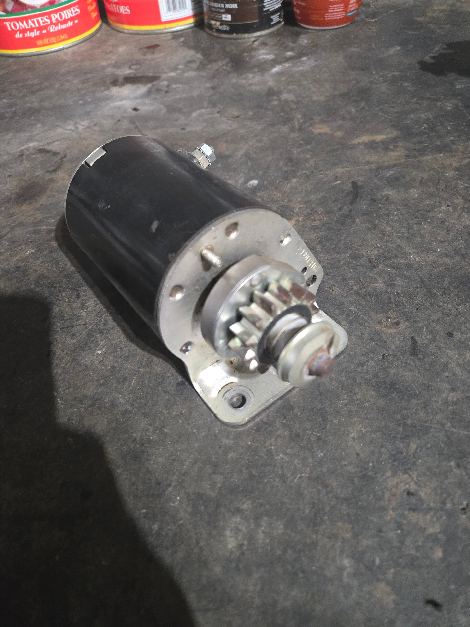 Démarreur Briggs et Stratton 14 dents , 12 12,5 13 14 15,5 16 16,5 17 17,5 18 18,5 19,5 HP Cub Cadet 11 16 18 RTZ LT1018 John Deere D100 105 L100 New Holland