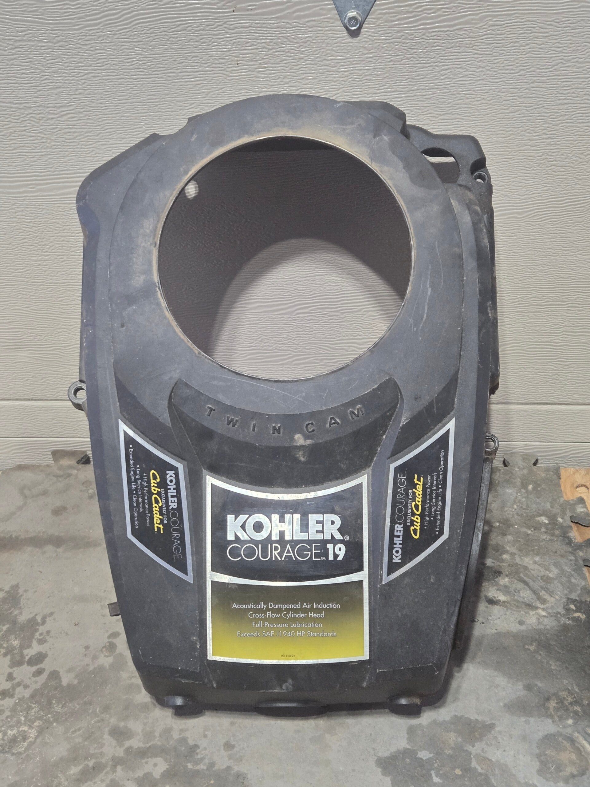 Cache Moteur de tracteur  Cub Cadet Courage 19