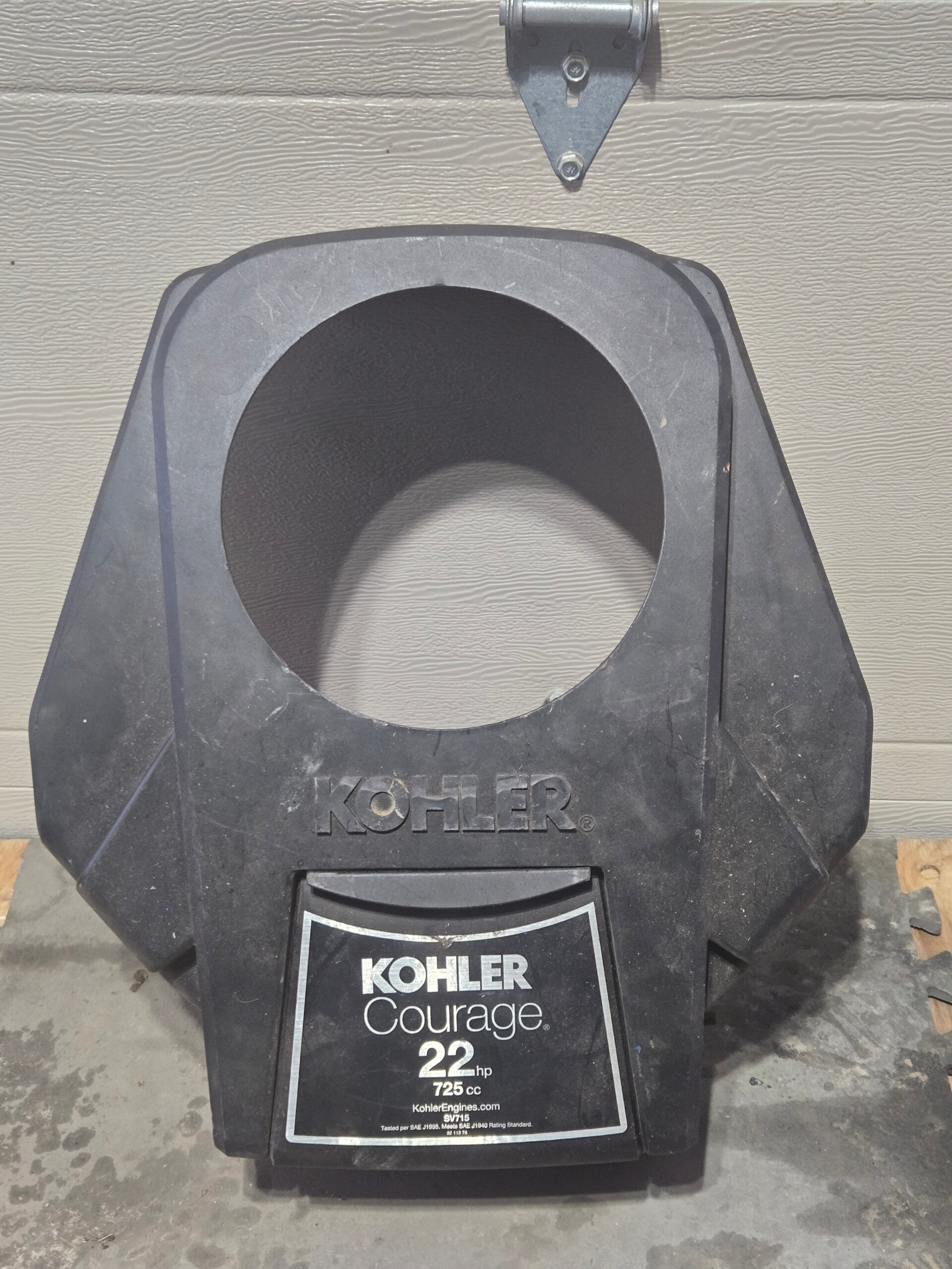 Cache Moteur Tracteur  cub cadet kolher 22hp