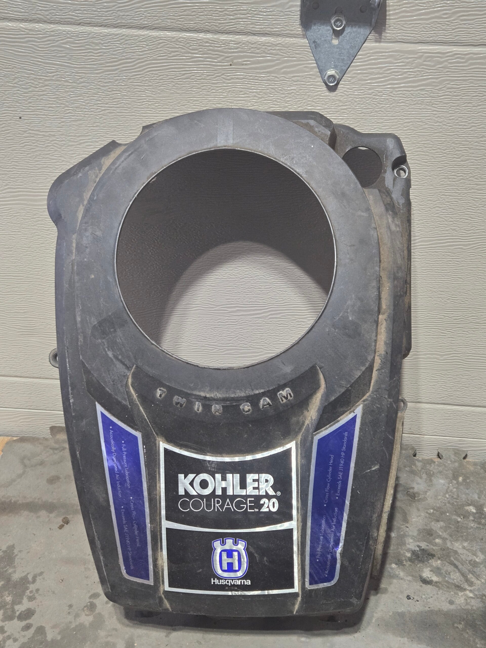 Cache Moteur de tracteur kolher courage 20hp