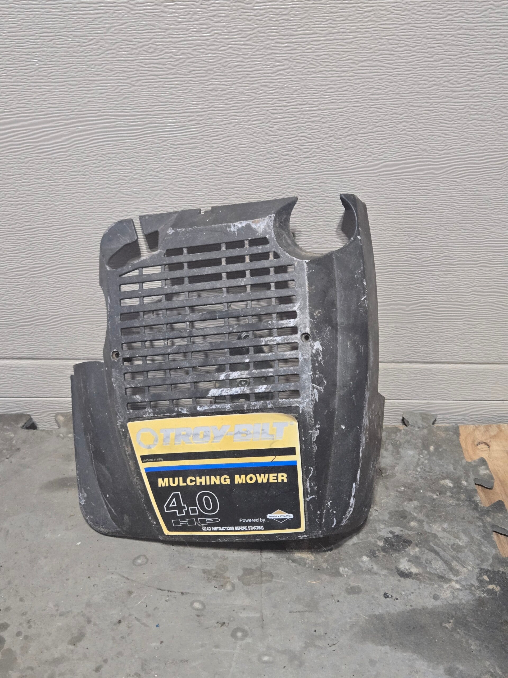 Cache Moteur de tondeuse Troy built 4.0hp