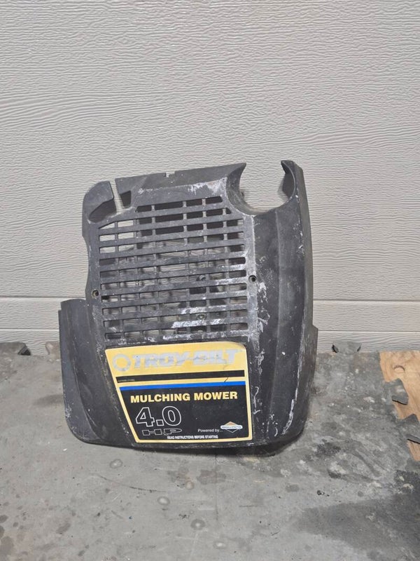 Cache Moteur de tondeuse Troy built 4.0hp