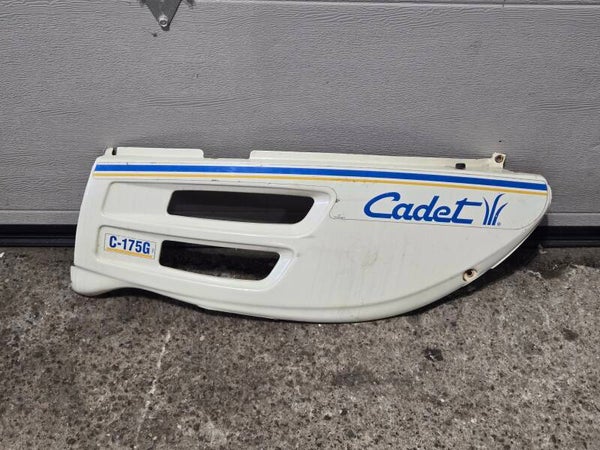 Extension de capot Gauche Cub Cadet C-175G  mtd