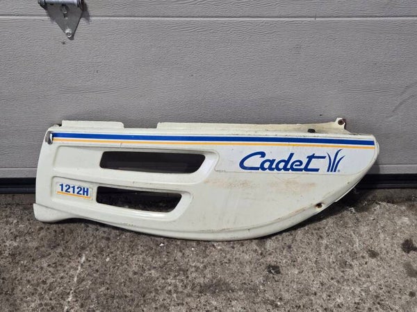 Extension de capot droit cub cadet 1212Hmtd