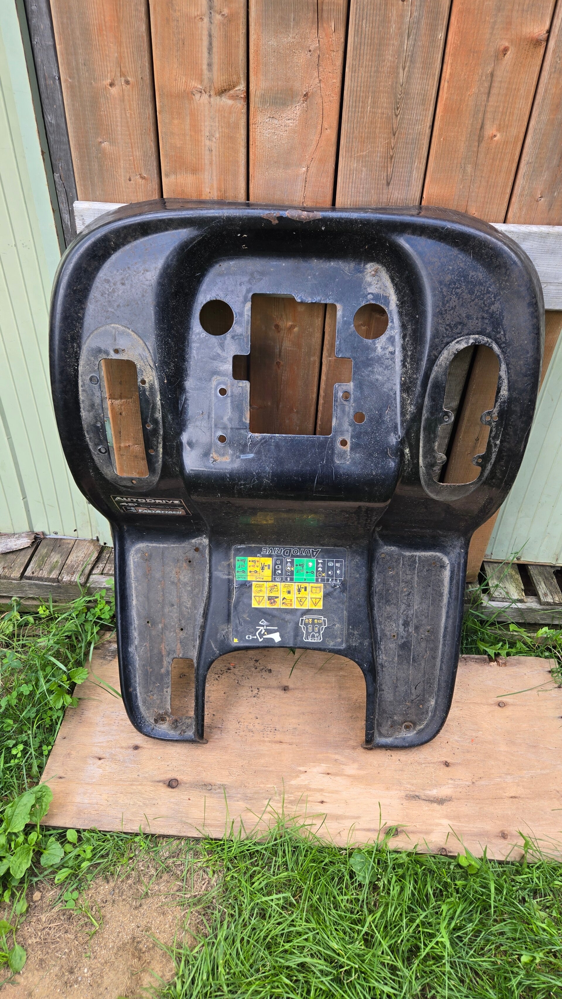 Ailes arriere Yard machine 42 po