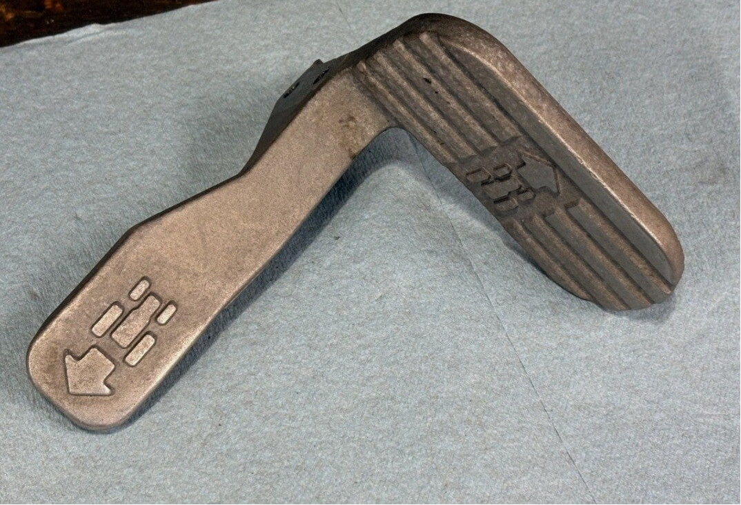 Pédale Avant Arriere Hydrostatique Cub Cadet GT1554