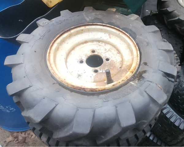 Pneu de Souffleuse  4.80-4.00-8