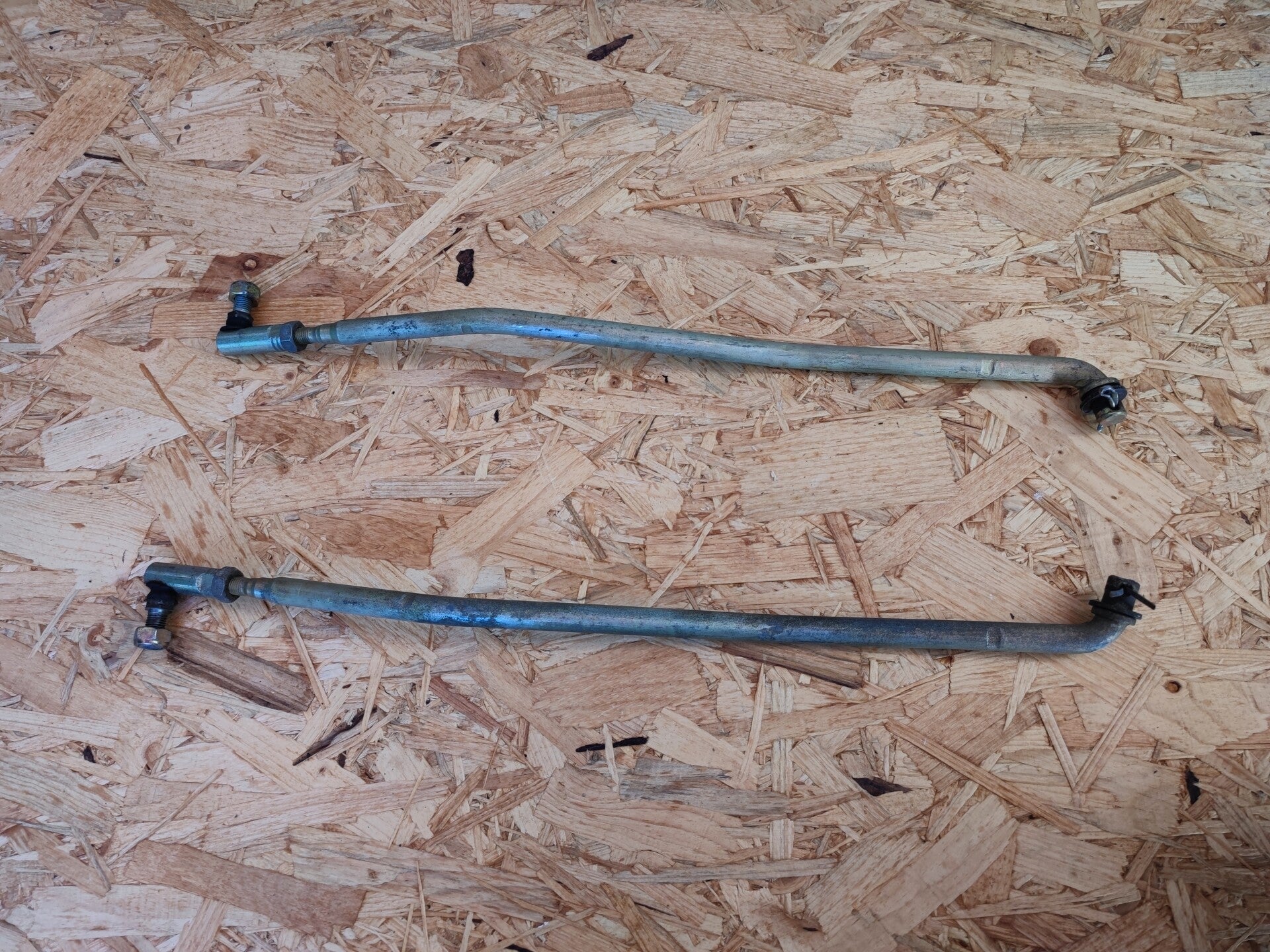 Ensemble de trinngles et biellettes de direction John Deere Lt170