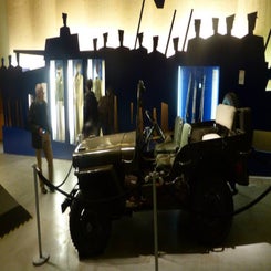 2014-berlin-93-standard-qybyx0.jpg