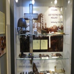 2016_4081-museum-vliegbasis-deelen-10-sept-standard-ibfxnw.jpg