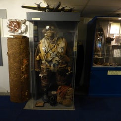 2016_4131-museum-vliegbasis-deelen-10-sept-standard-anq4ip.jpg