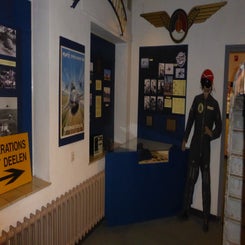 2016_4201-museum-vliegbasis-deelen-10-sept-standard-itbqz9.jpg