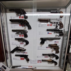 2024_2873-museum-ergens-in-nederland-te-emmen-27-sep-standard.jpg