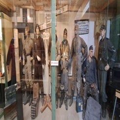 2025_2654-arnhems-oorlogsmuseum-1940-1945-standard-n5qda9.jpg