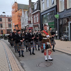 2023_0964blackwatchofcanadaingroningen-oosterstraat10mei.jpg