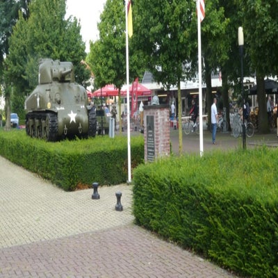 overloon3jpg-2.jpg
