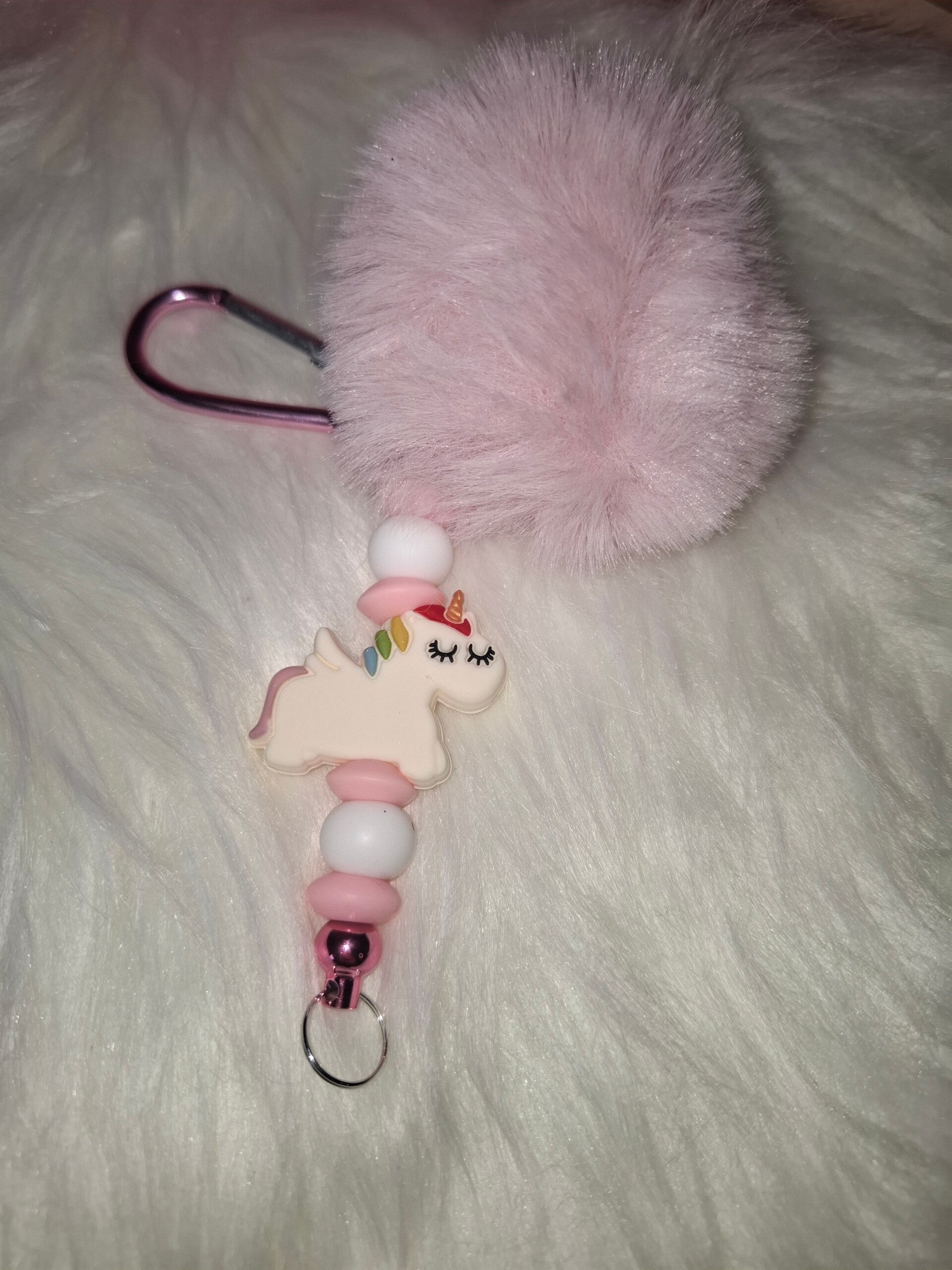 Kralen sleutelhanger met ponpon (karabijnhaak)