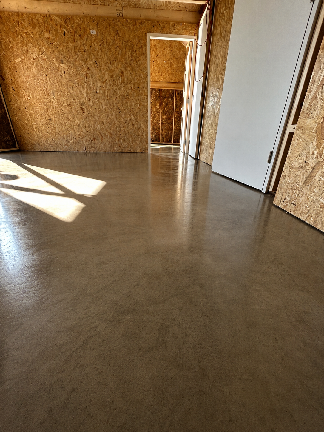 Gevlinderde betonvloer door KBB Betonwerken