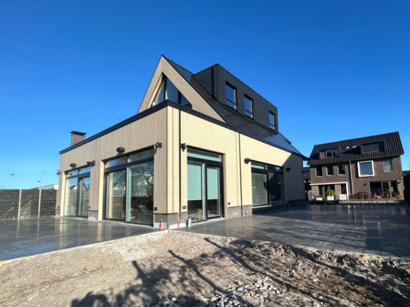 Betonnen oprit van KBB Betonwerken