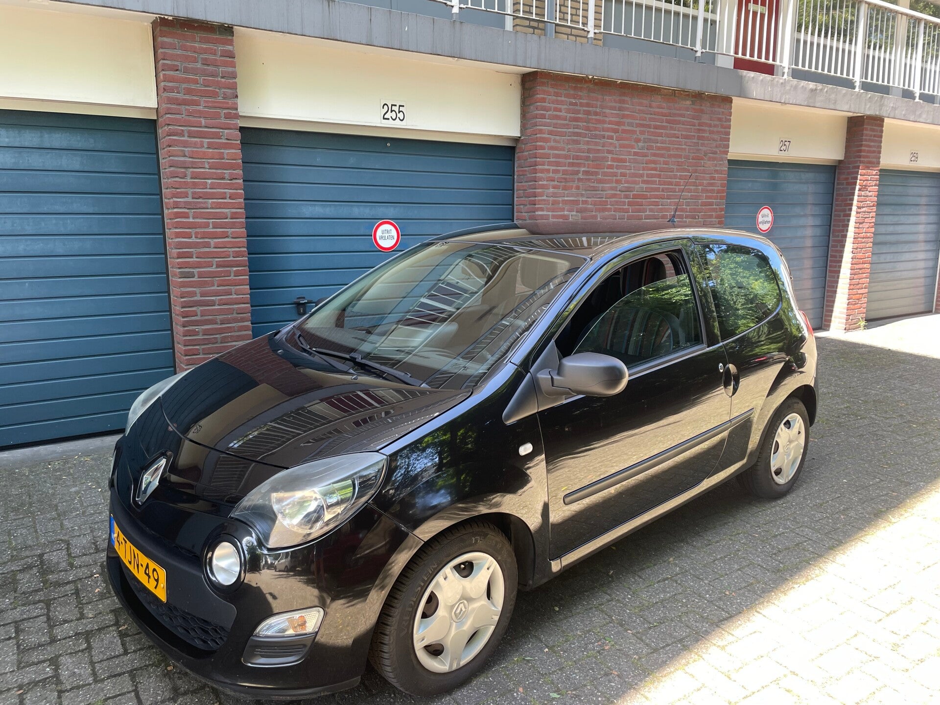 Renault Twingo 1.2i 16v Parisienne met ijskoude Airco