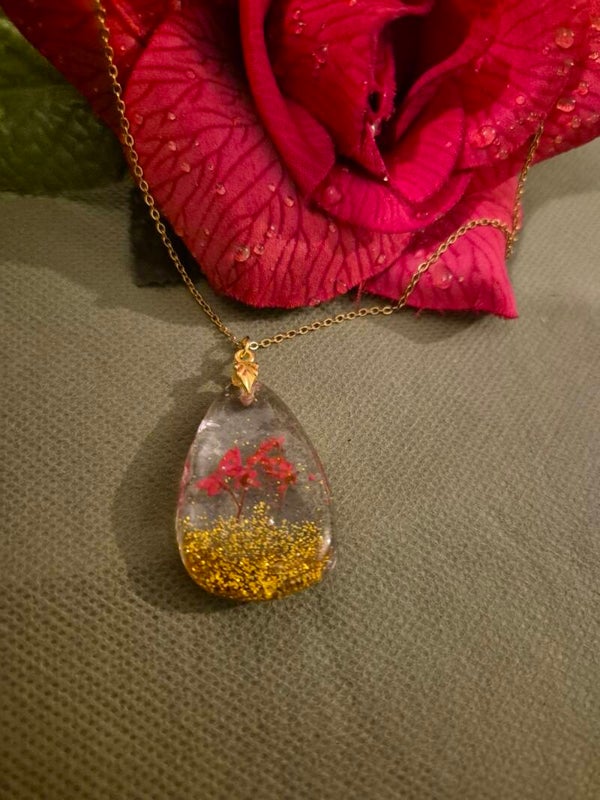 Lot boucle d'oreille et collier assorties