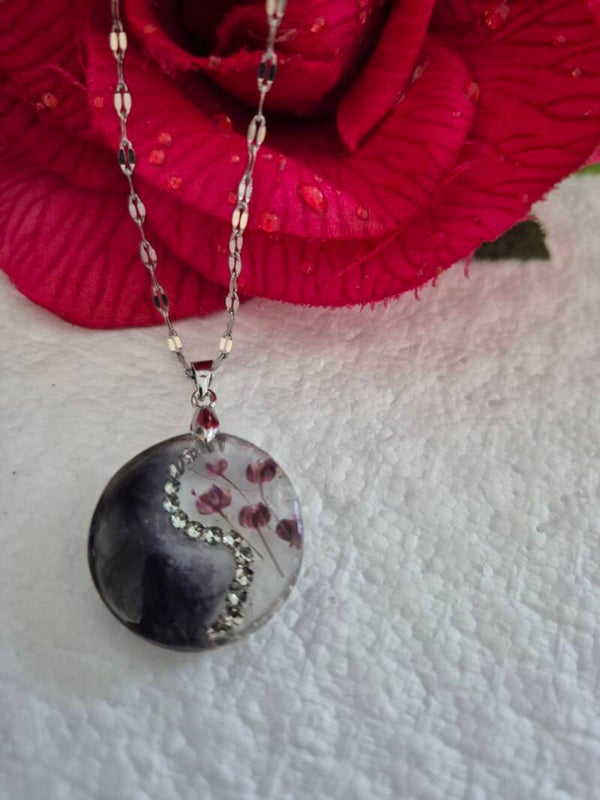 Lot boucle d'oreille et collier assorties