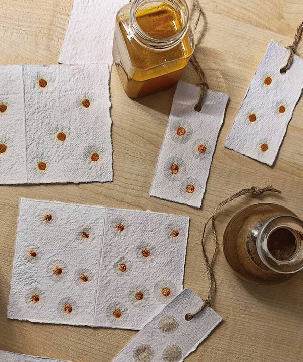 3er-Set aus handgeschöpftem Papier mit Naturfarben