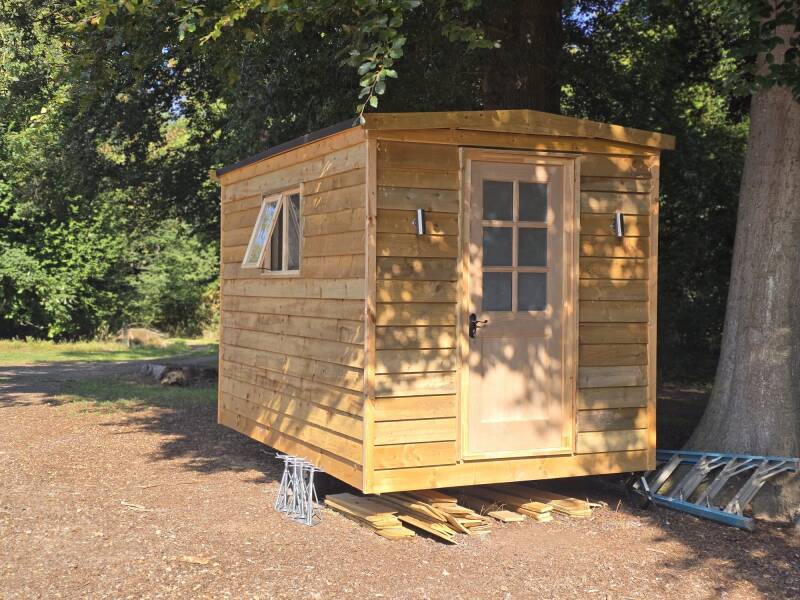 l-shep-hut-2-standard.jpg
